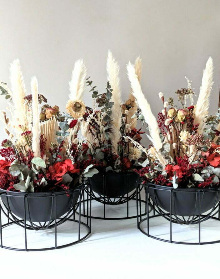 Composition de fleurs séchées rouges et noires pour décoration d’intérieur, Dita 4