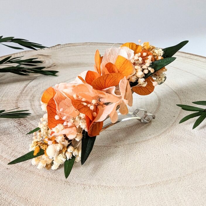 Barrette à cheveux fleurie pour coiffure de mariage en fleurs stabilisées orangées, Chloé