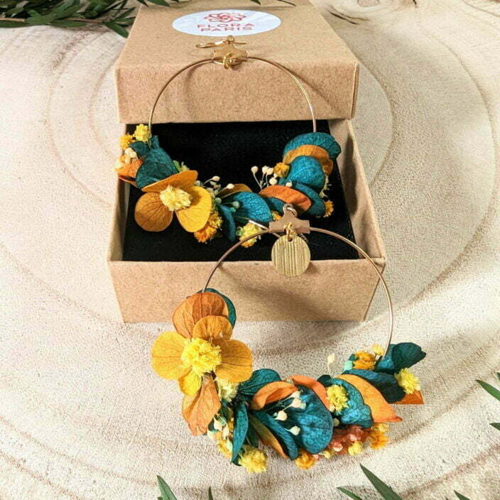 Boucles d’oreilles créoles en fleurs stabilisées, Nila 3