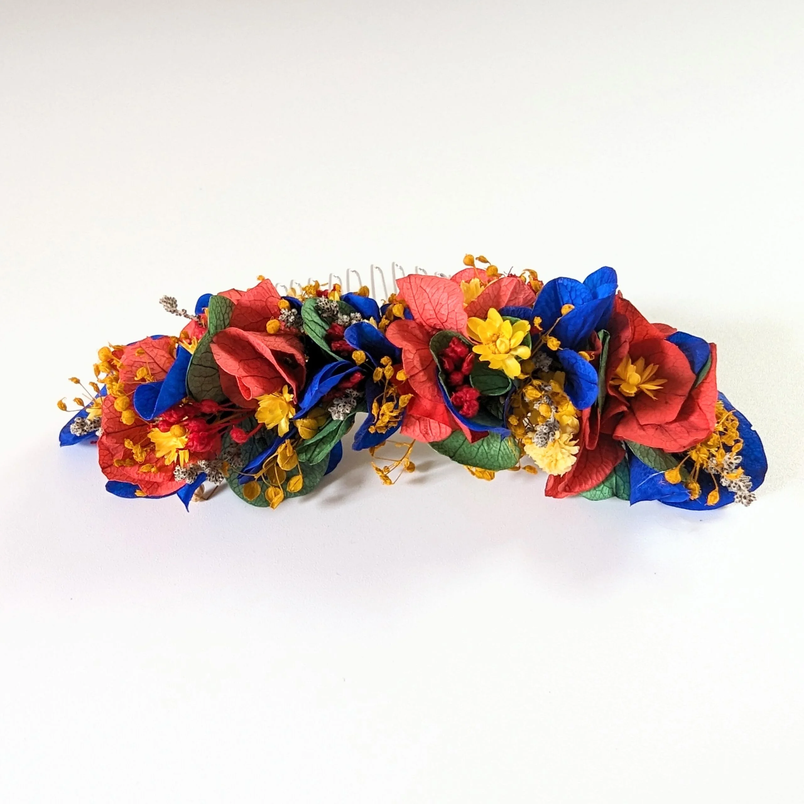 Peigne à cheveux fleuri pour coiffure de mariage en fleurs stabilisées, Majorel – Image 2