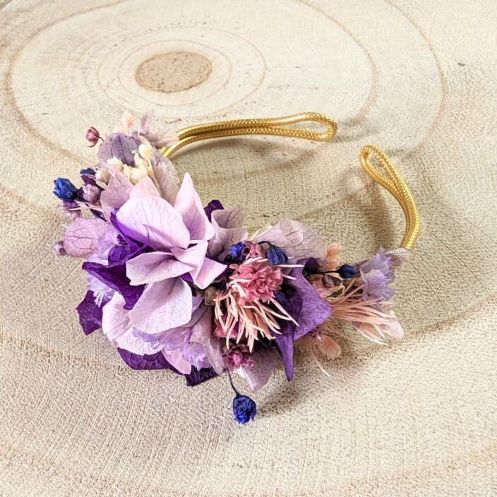 Bracelet artisanal en fleurs stabilisées & séchées violacées, Violette 2