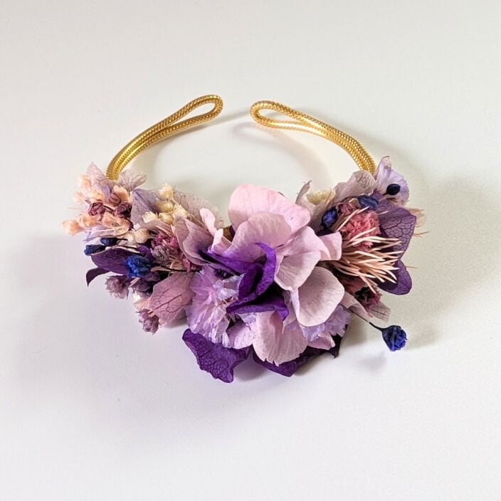 Bracelet artisanal en fleurs stabilisées & séchées violacées, Violette 4