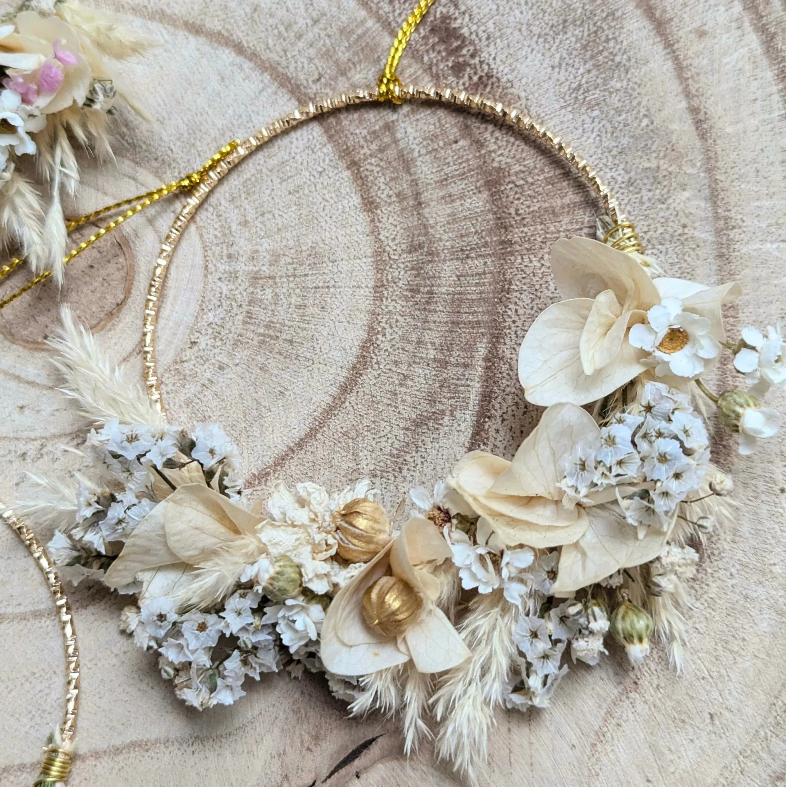 Mini couronne en fleurs séchées naturelles pour décoration bohème, Charms – Image 4