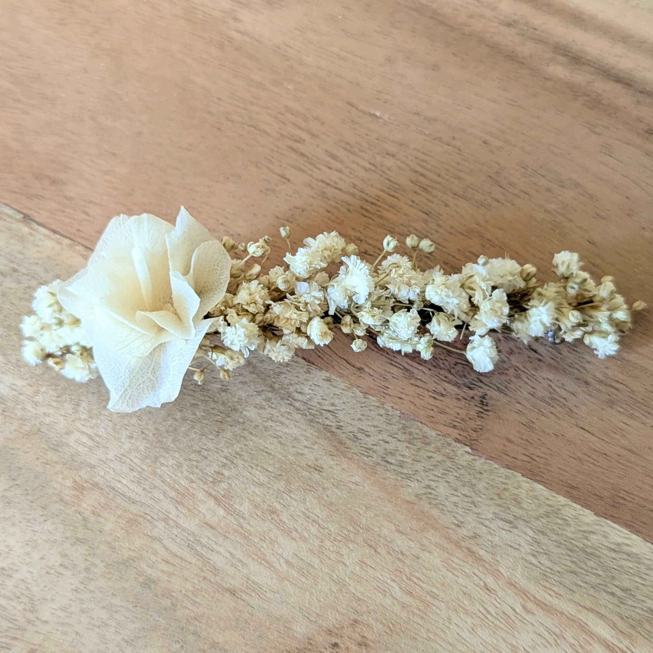 Barrette à cheveux ornée de gypsophile stabilisée, Alma – Image 4
