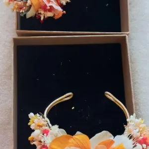 Bracelet artisanal en fleurs stabilisées aux tonalités rouges, Coco Cinelle évalué par Joelle