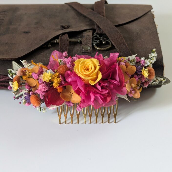 Peigne à cheveux fleuri pour coiffure de mariage en fleurs stabilisées, Diane