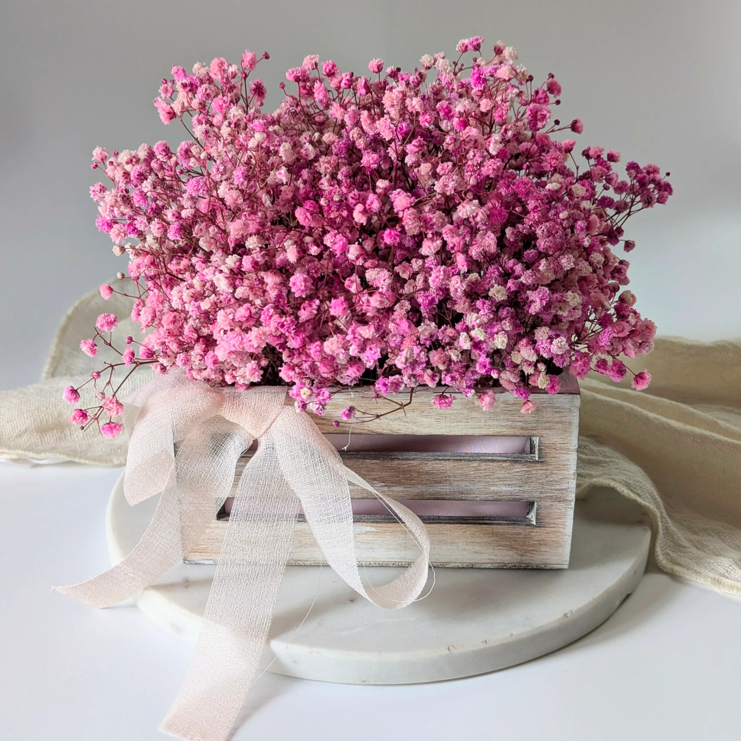 Cagette de gypsophile rose stabilisée décoration florale vintage, Rosalie