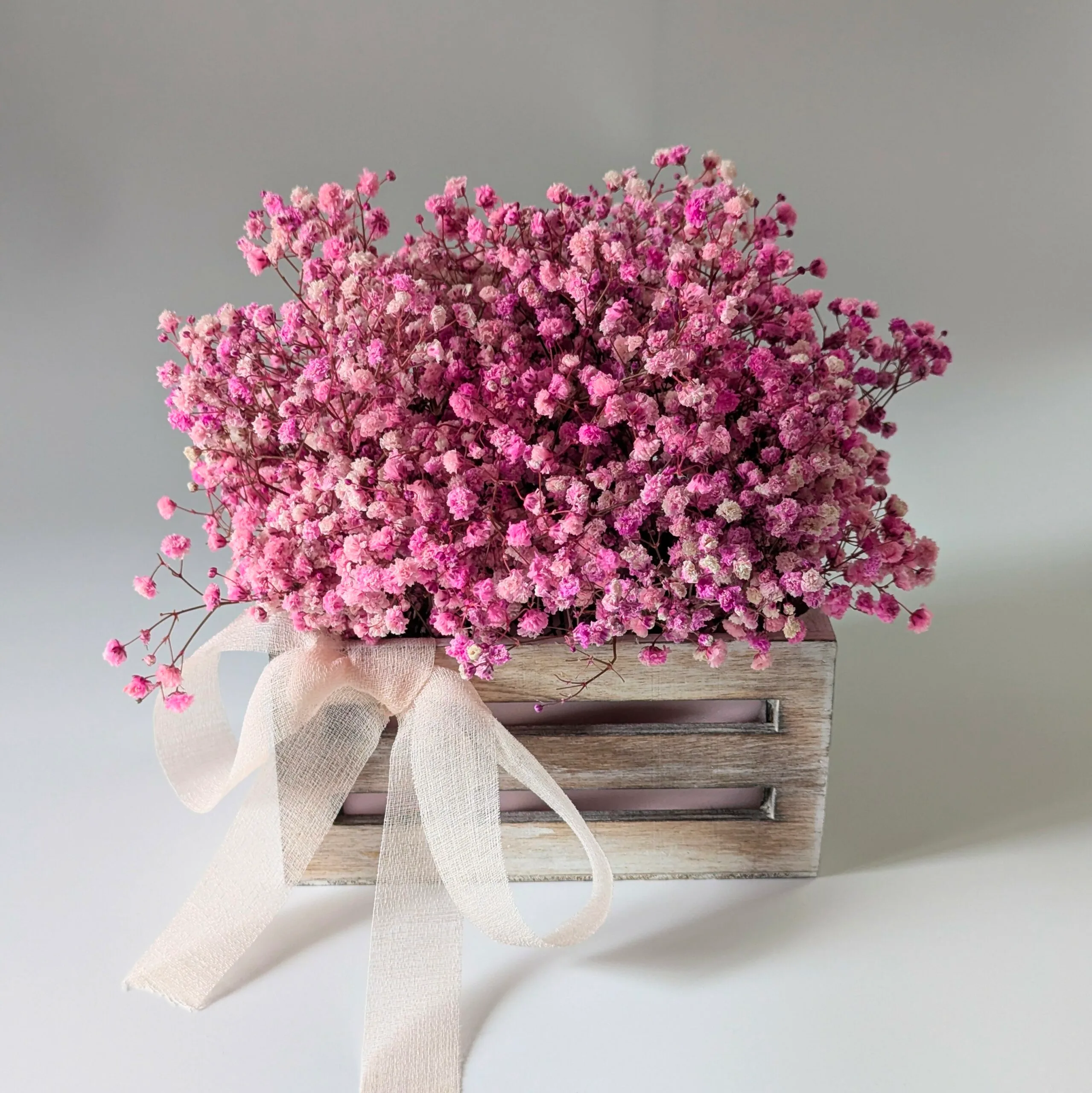Cagette de gypsophile rose stabilisée décoration florale vintage, Rosalie – Image 2