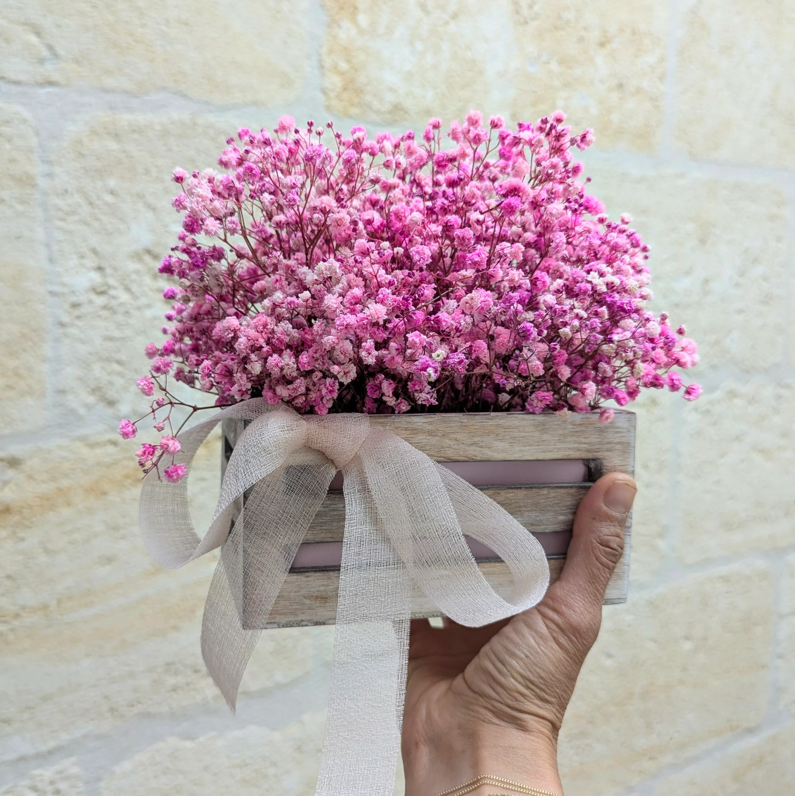 Cagette de gypsophile rose stabilisée décoration florale vintage, Rosalie – Image 3